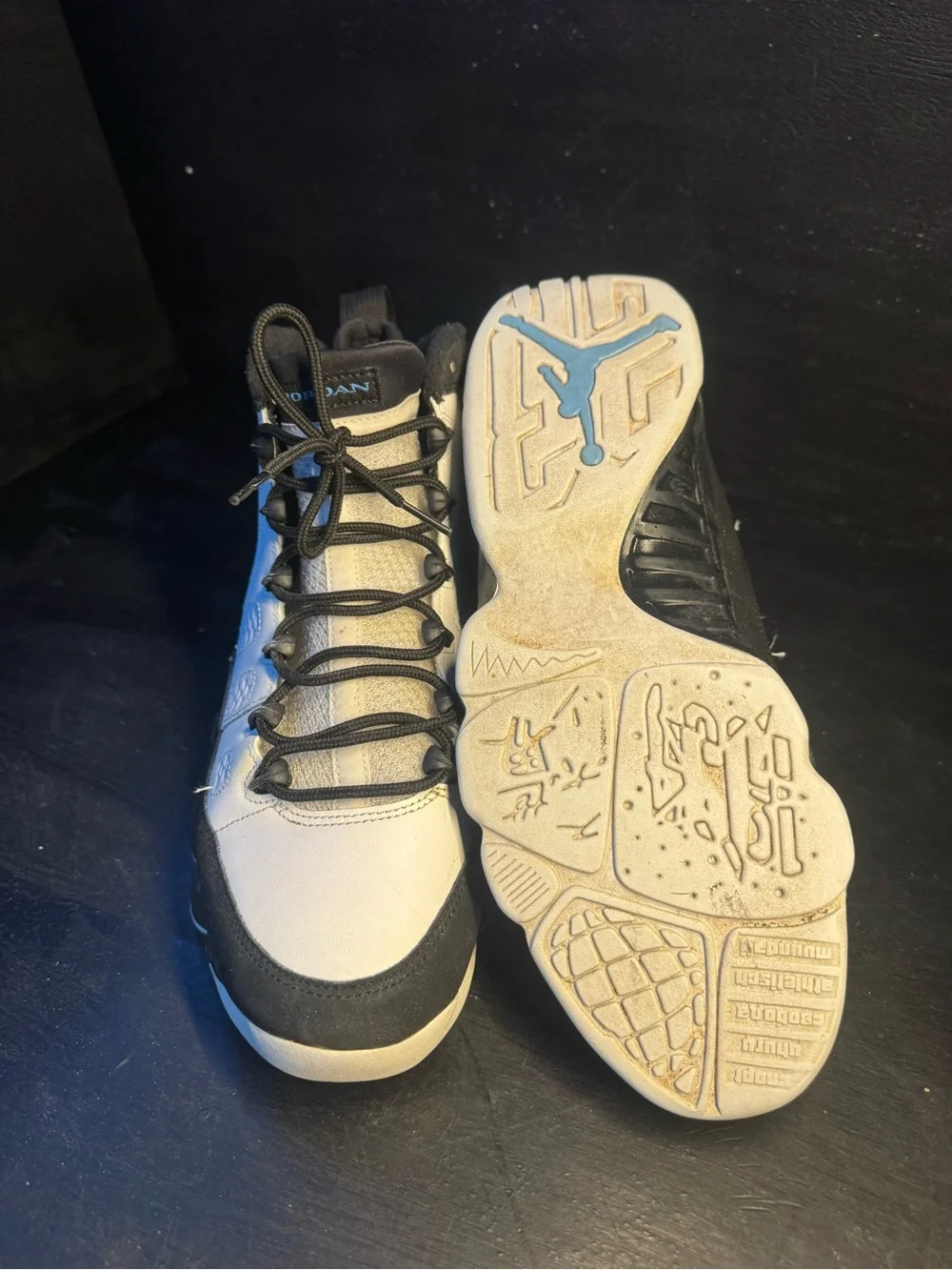 Jordan 9 -Top Sneakers in Light Gray and Black with Blue no insole